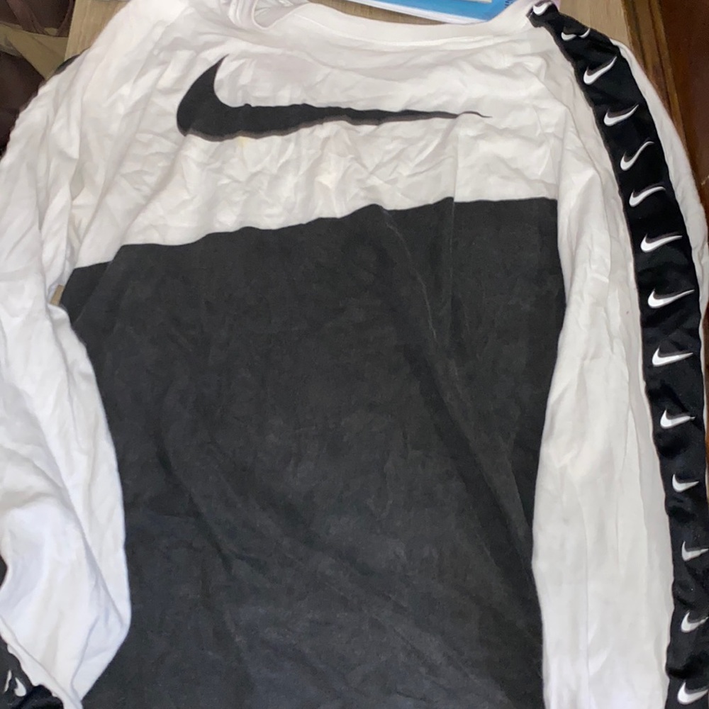 Nike Long Sleeve T-shirt